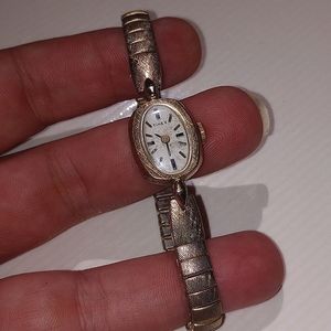 Lady's Classy Timex Watch!